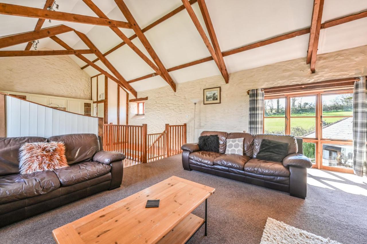 Polean Farm Cottages - With Free Animal Feeding And Pony Rides And Free Access To A Nearby Pool Лу Экстерьер фото