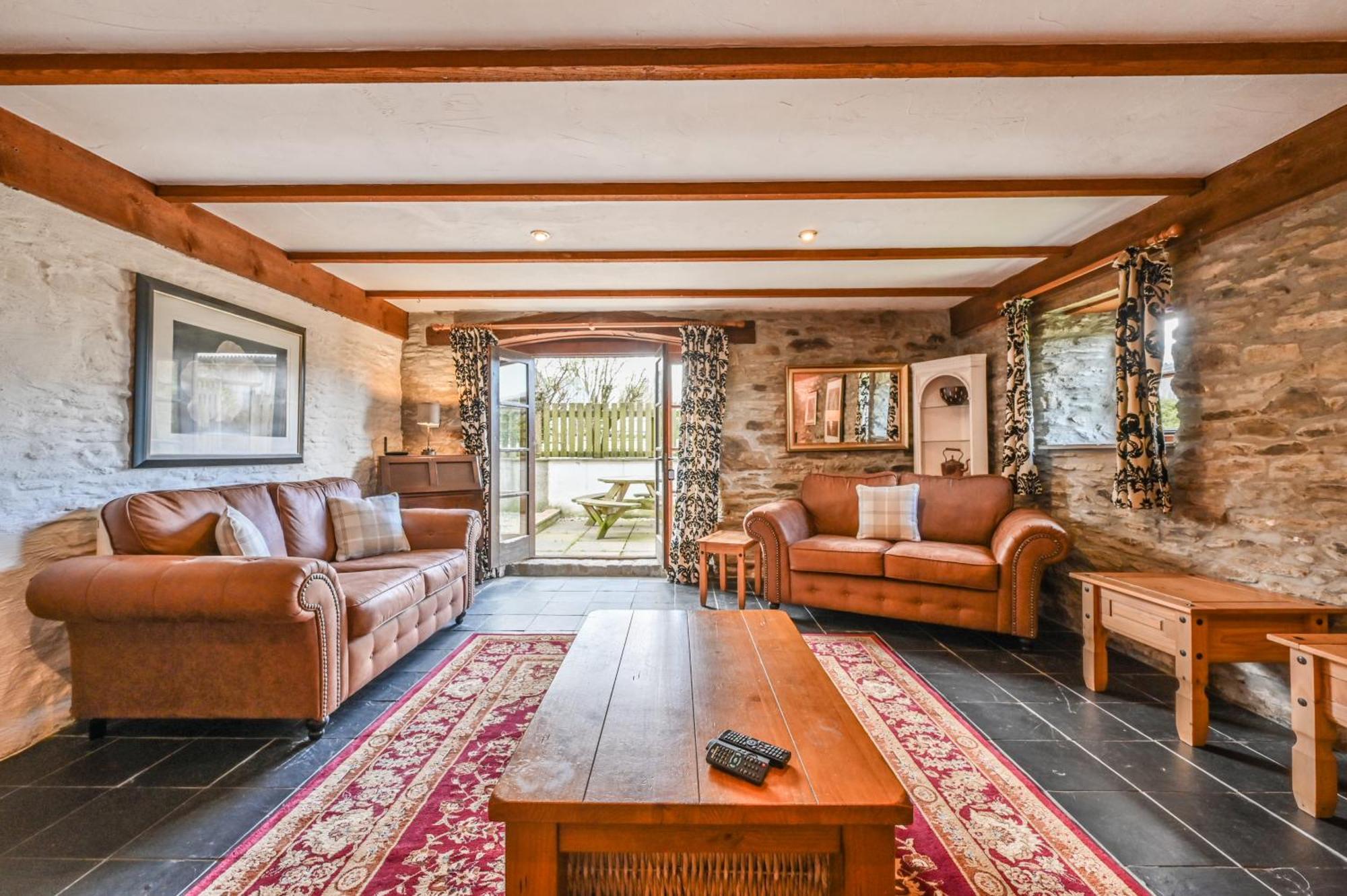 Polean Farm Cottages - With Free Animal Feeding And Pony Rides And Free Access To A Nearby Pool Лу Экстерьер фото