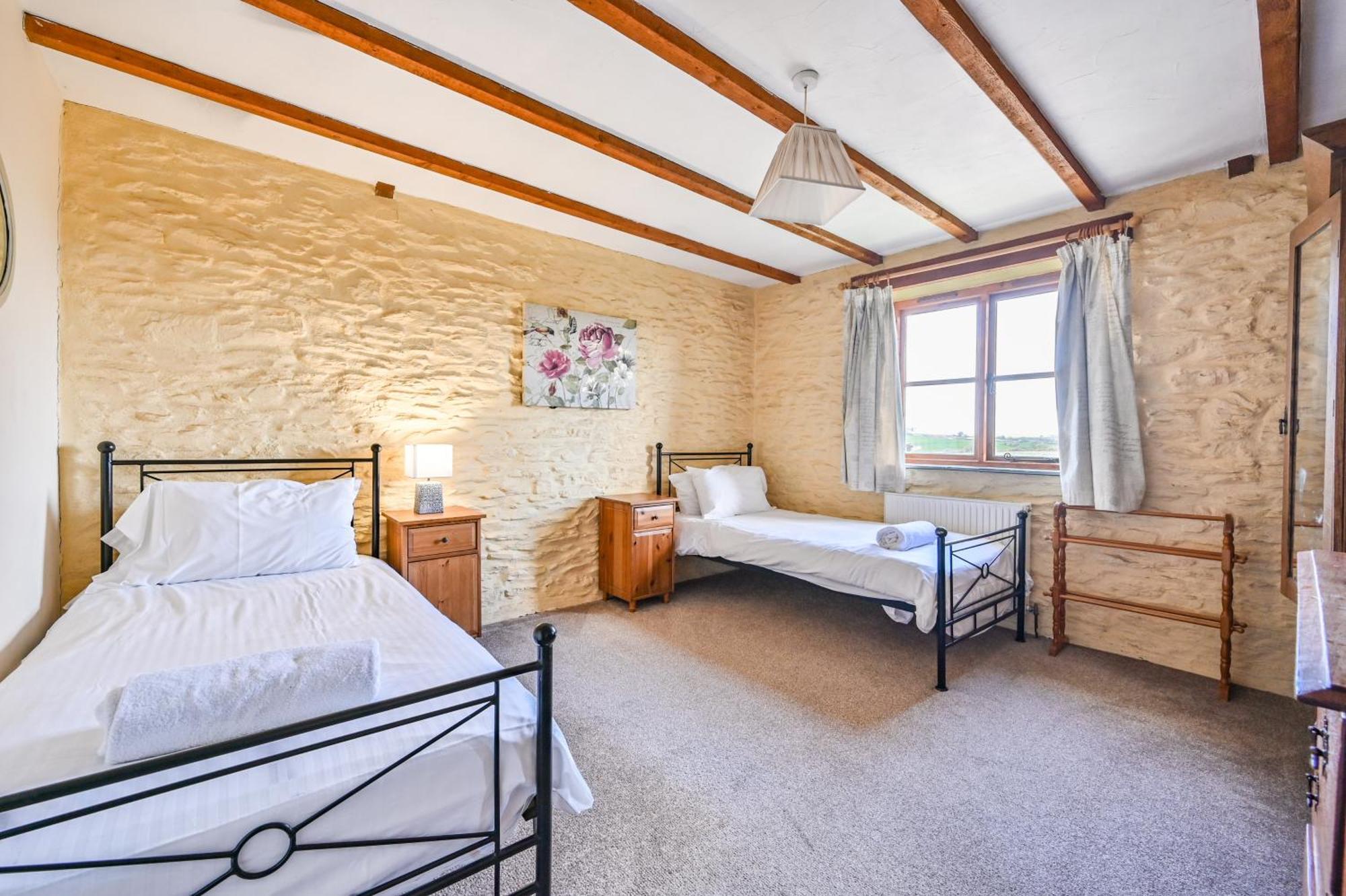 Polean Farm Cottages - With Free Animal Feeding And Pony Rides And Free Access To A Nearby Pool Лу Номер фото
