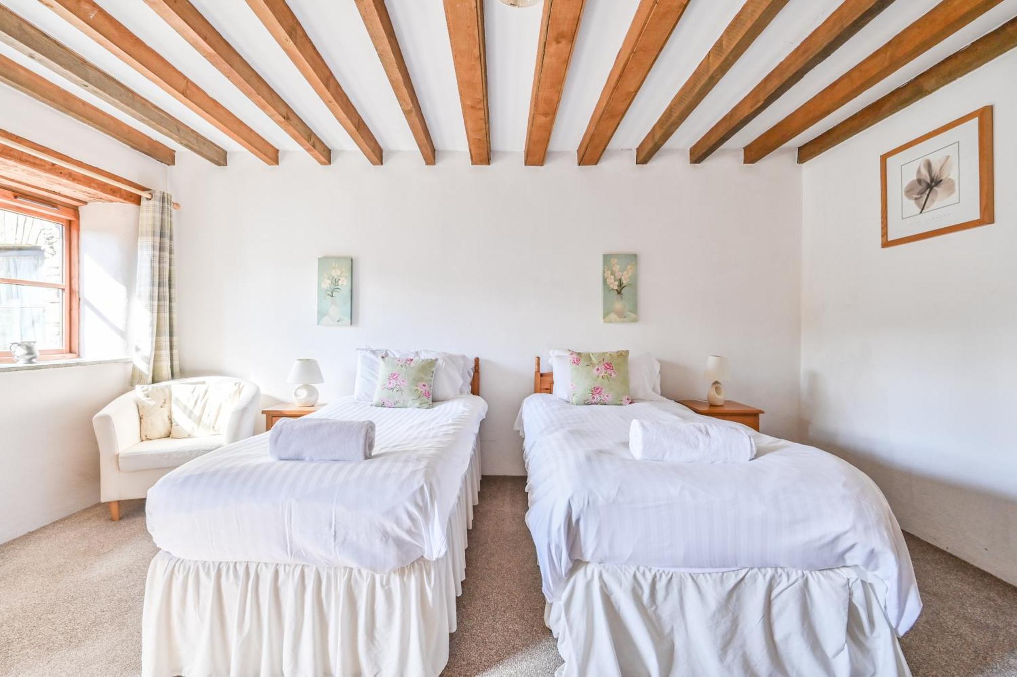 Polean Farm Cottages - With Free Animal Feeding And Pony Rides And Free Access To A Nearby Pool Лу Номер фото